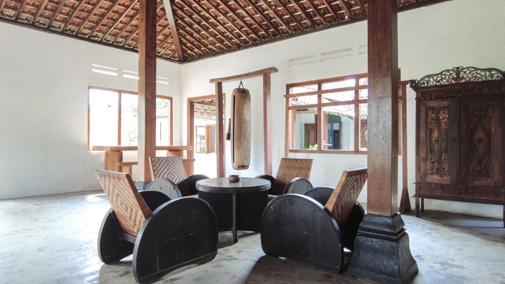 Ohmmstay - Rumah Pendopo Tanjungtirto Exterior foto